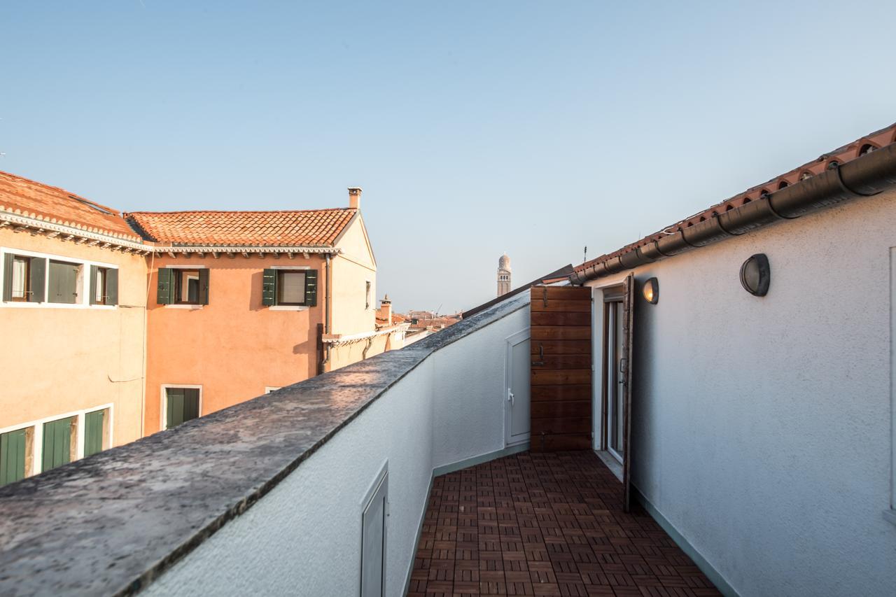 Savoia & Jolanda Apartments 2 Венеция Екстериор снимка