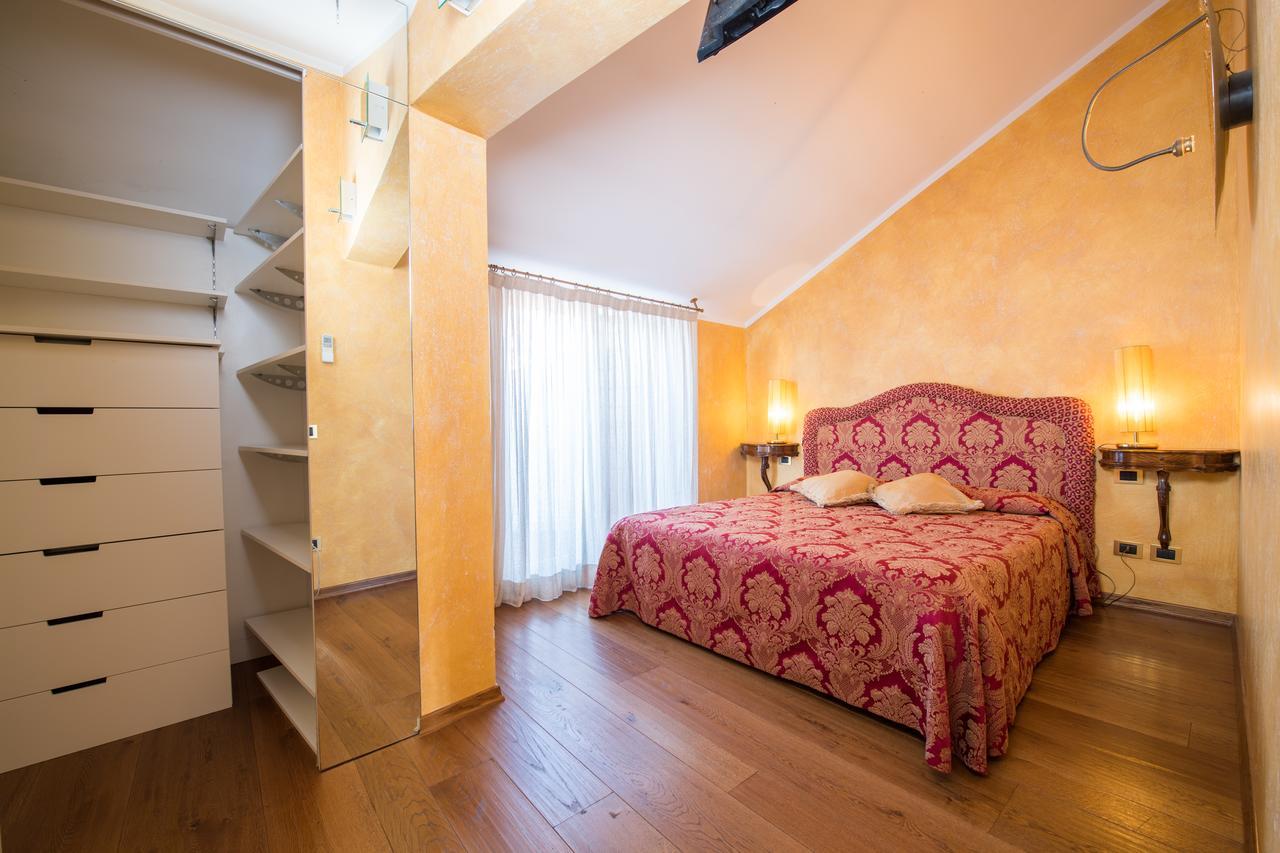 Savoia & Jolanda Apartments 2 Венеция Екстериор снимка