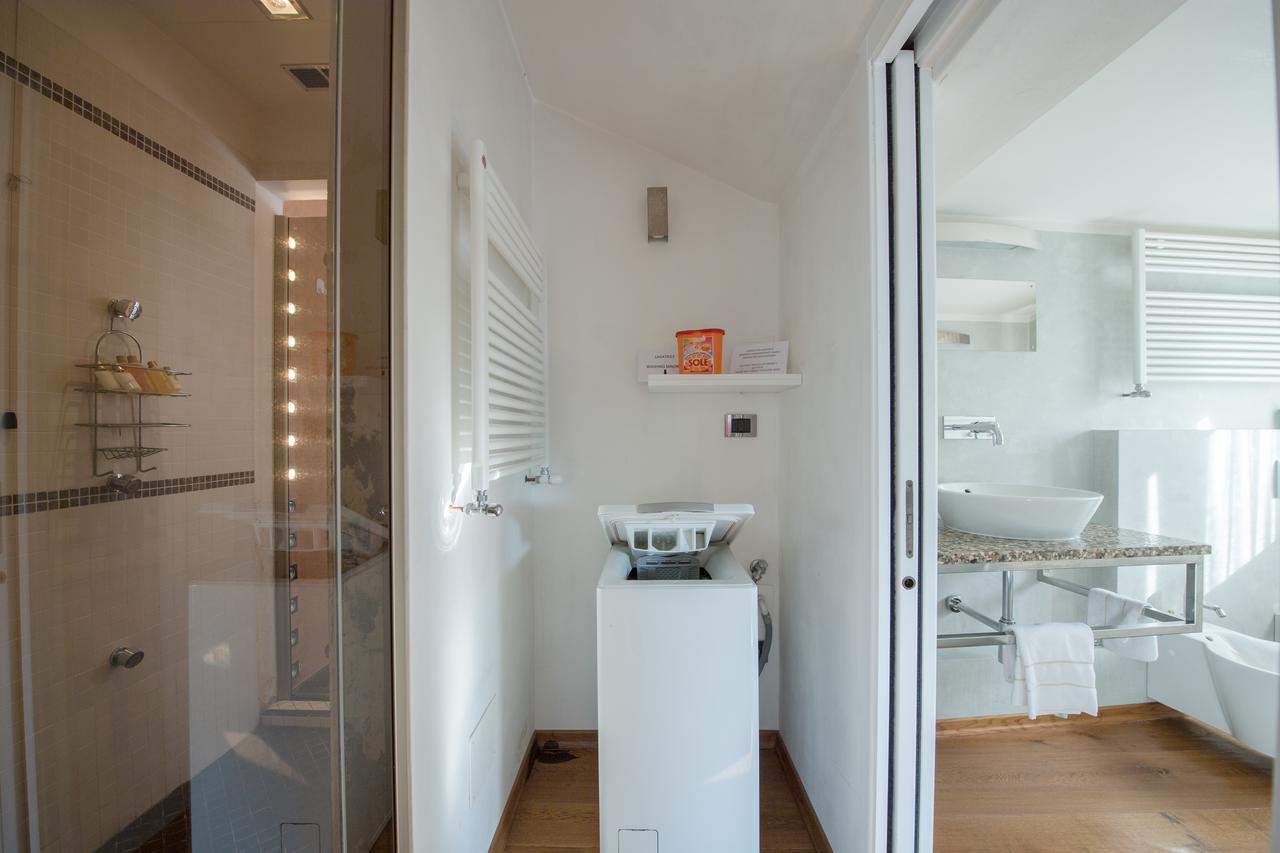 Savoia & Jolanda Apartments 2 Венеция Екстериор снимка