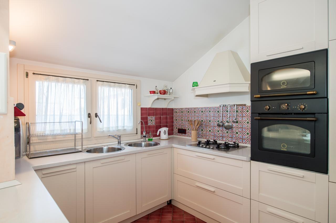 Savoia & Jolanda Apartments 2 Венеция Екстериор снимка